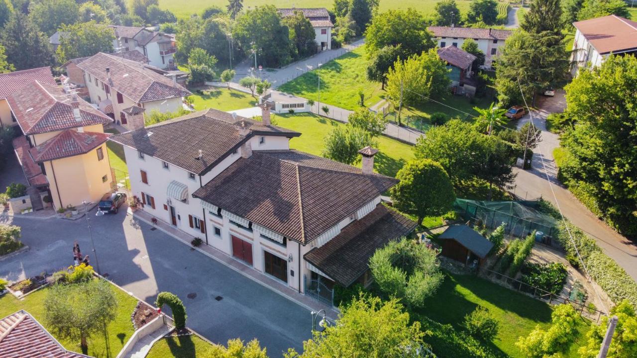 Villa Tal Borc San Vito al Torre Exterior foto